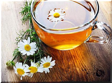 Chamomile to end bad breath