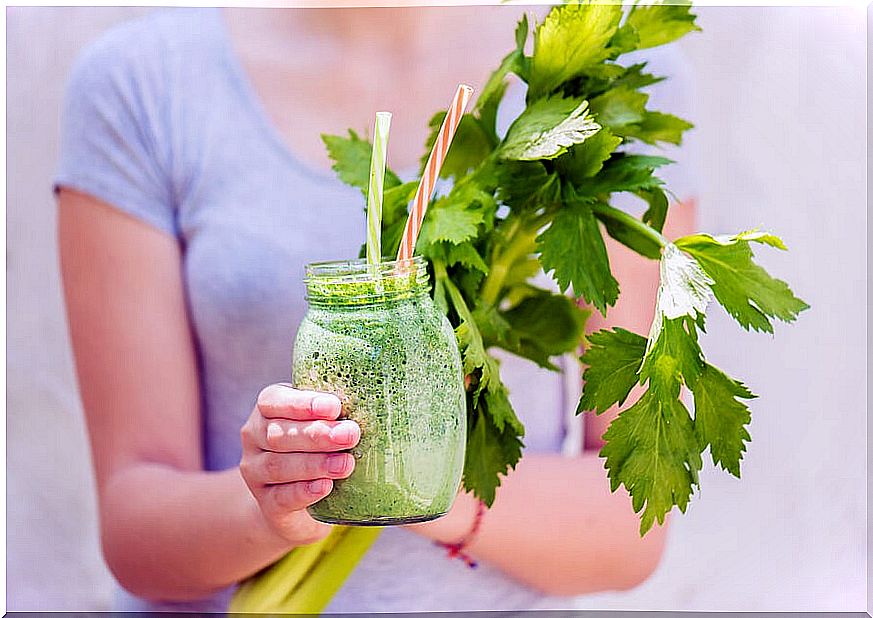 Parsley and celery smoothie