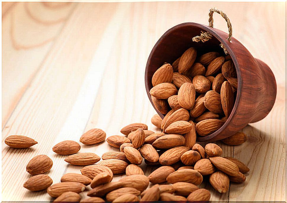 Properties of almonds for cholesterol: myth or reality?